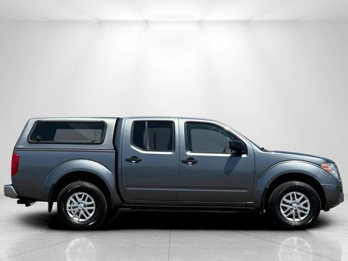 Used 2016 Nissan Frontier SV AWD/4WD image 2