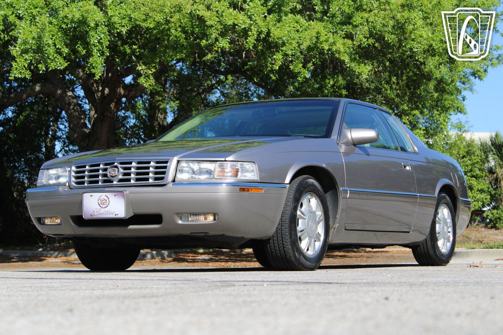 Used 1996 Cadillac Eldorado FWD image 3
