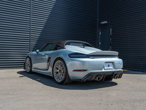 Used 2024 Porsche 718 Boxster Spyder RS RWD image 3