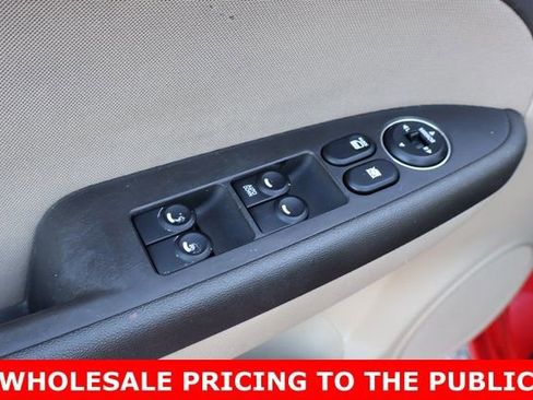Used 2010 Hyundai Elantra SE image 11