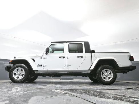 Used 2022 Jeep Gladiator Sport image 53