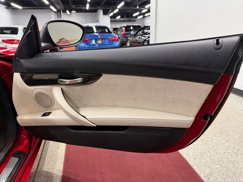 Used 2010 BMW Z4 sDrive35i image 34