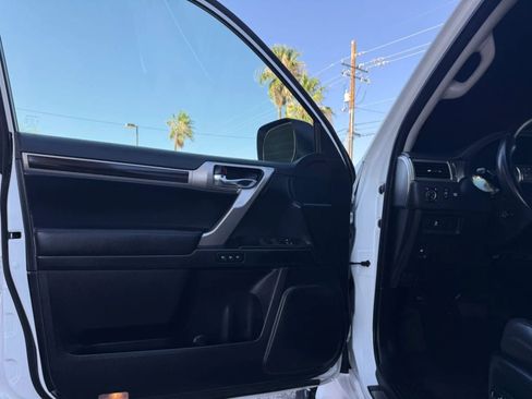 Used 2017 Lexus GX 460 w/ Navigation Package AWD/4WD image 36