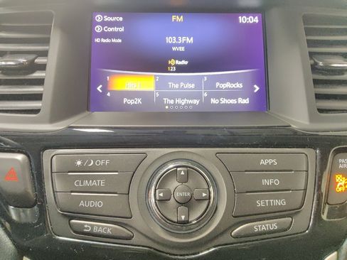 Used 2020 Nissan Pathfinder S FWD image 25