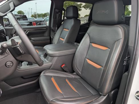 Used 2023 GMC Sierra 1500 AT4 w/ AT4 Premium Package AWD/4WD image 23