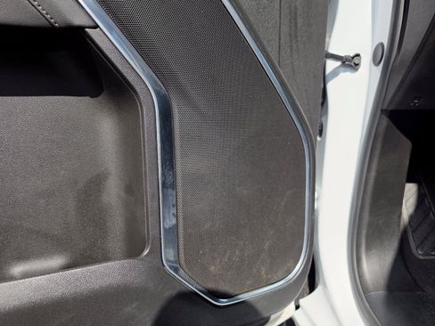 Used 2025 Chevrolet Silverado 1500 LT RWD image 21