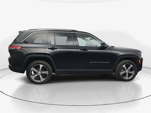 Used 2023 Jeep Grand Cherokee 4xe w/ Luxury Tech Group II image 11