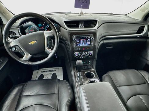 Used 2016 Chevrolet Traverse LT FWD image 25