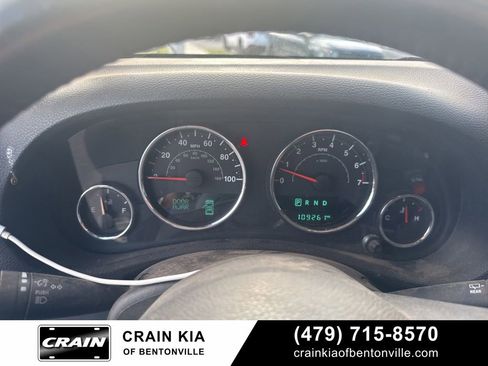 Used 2017 Jeep Wrangler Unlimited Sport w/ Connectivity Group AWD/4WD image 17