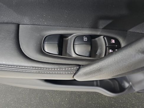 Used 2020 Nissan Rogue SV AWD/4WD image 30