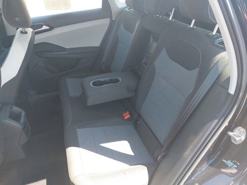 Used 2025 Volkswagen Taos S image 15