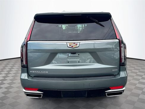 Used 2024 Cadillac Escalade Premium Luxury image 7