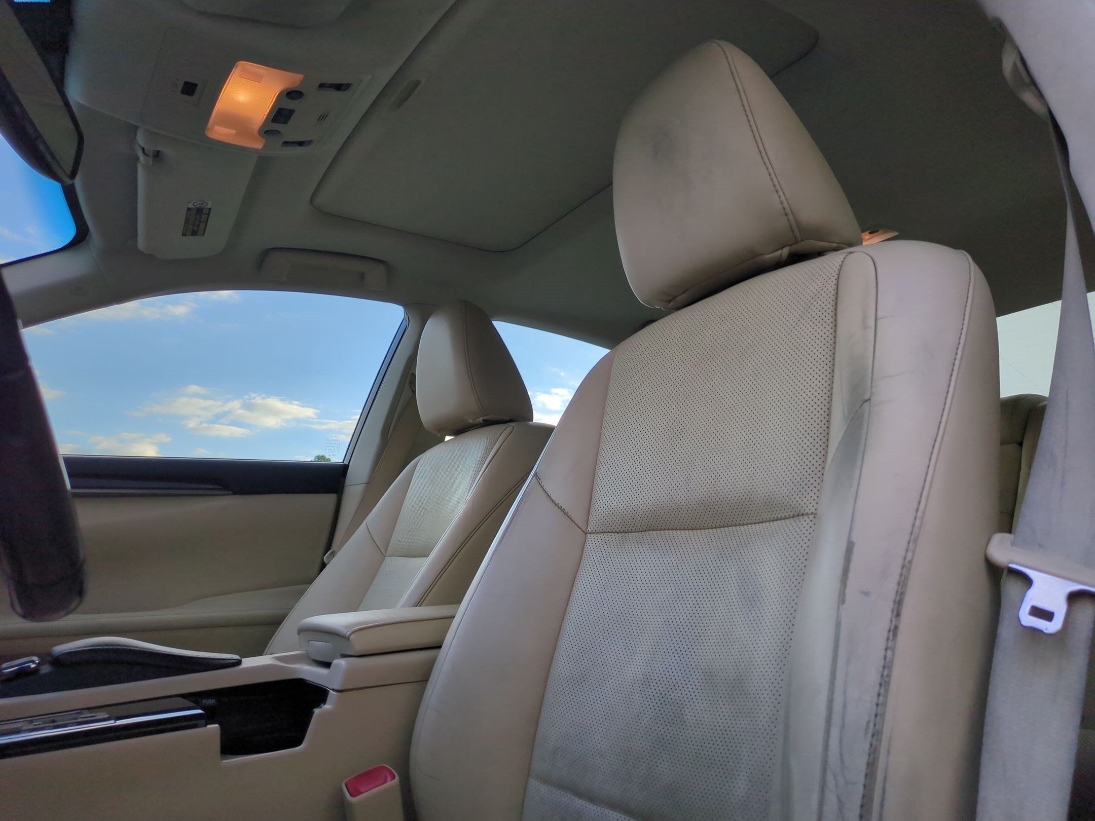 Used 2015 Lexus ES 350 w/ Luxury Package FWD image 16