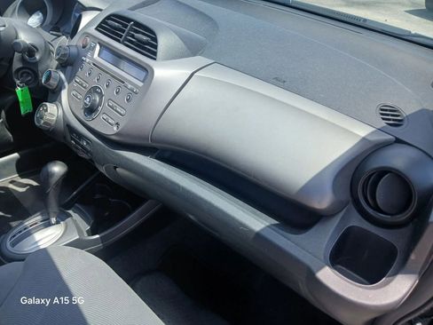Used 2010 Honda Fit image 16