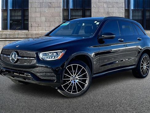 Used 2021 Mercedes-Benz GLC 300 4MATIC image 2