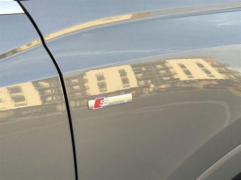 Used 2023 Audi Q3 2.0T Premium Plus w/ Premium Plus Package image 14