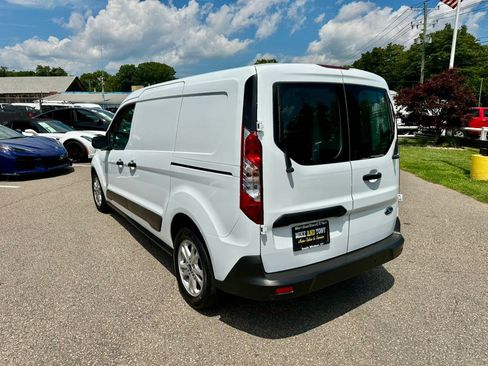 Used 2022 Ford Transit Connect XLT FWD image 10