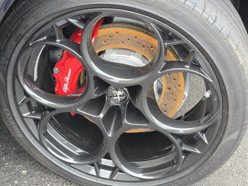 Used 2024 Alfa Romeo Stelvio Quadrifoglio w/ Active Assist Plus Package image 10