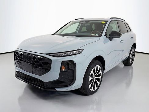 New 2026 Audi Q3 quattro 2.0T AWD/4WD image 3