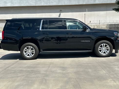 Used 2018 Chevrolet Suburban LT RWD image 9