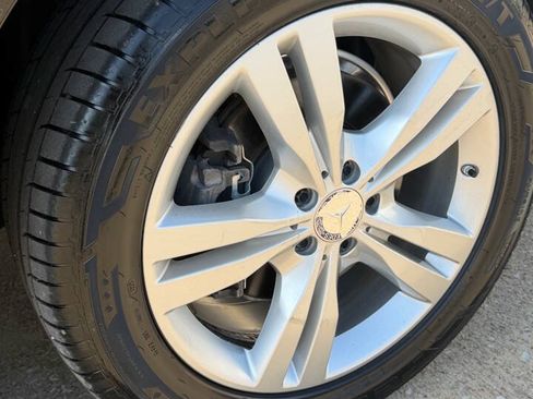 Used 2013 Mercedes-Benz ML 350 4MATIC image 16