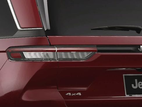 New 2025 Jeep Grand Cherokee Limited image 12