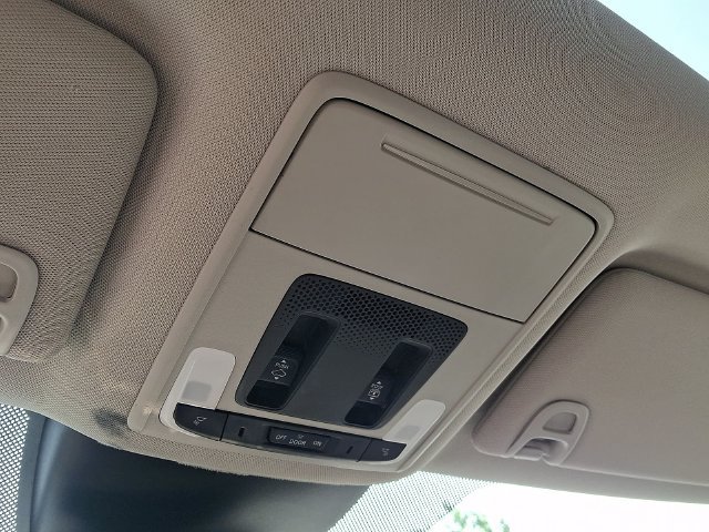 Used 2025 Honda Pilot Touring image 31