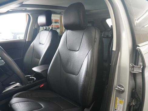 Used 2018 Ford Edge Titanium w/ Equipment Group 301A FWD image 26