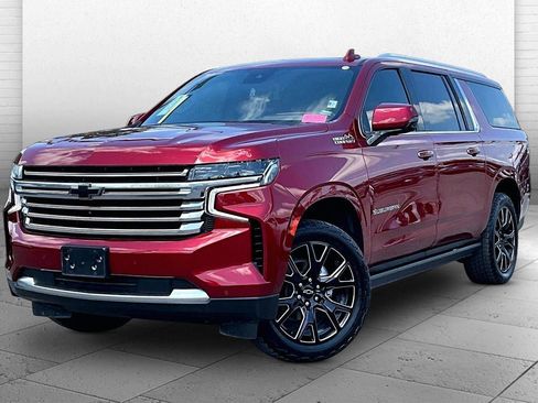 Used 2024 Chevrolet Suburban High Country w/ Advanced Technology Package AWD/4WD image 11
