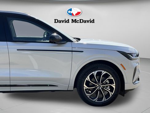 New 2026 Lincoln Nautilus Reserve image 34