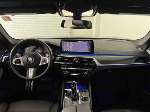 Used 2021 BMW 540i w/ M Sport Package image 29