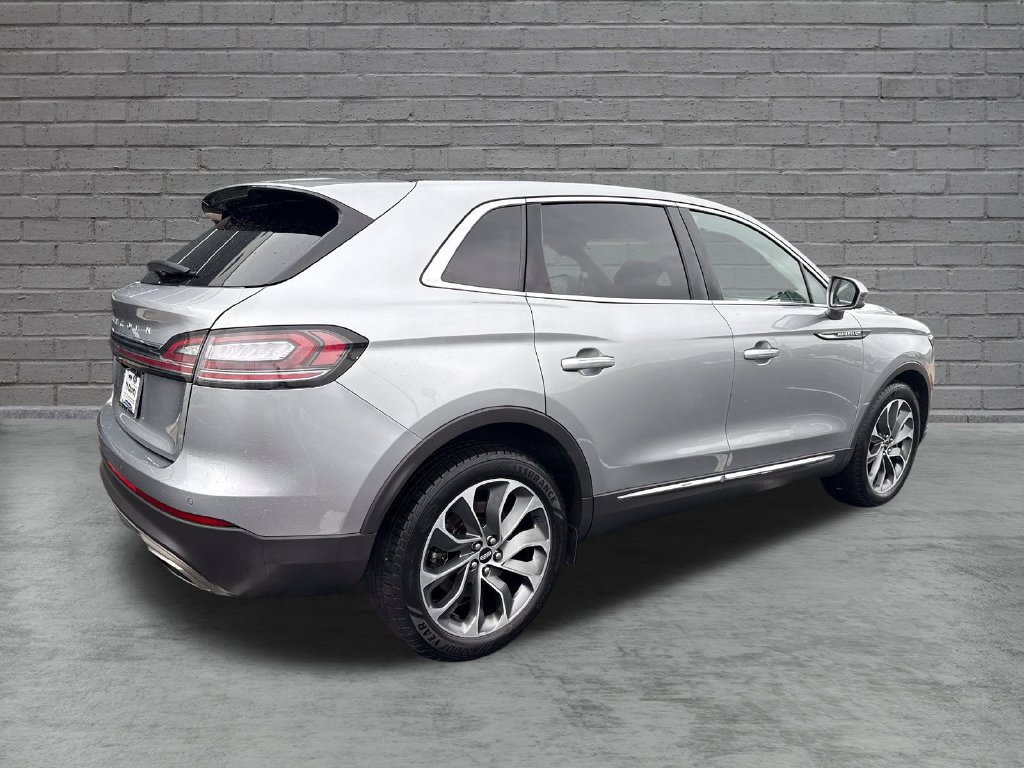 Used 2022 Lincoln Nautilus Reserve AWD/4WD image 8