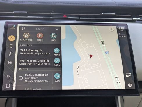 Certified 2023 Land Rover Range Rover SE image 24