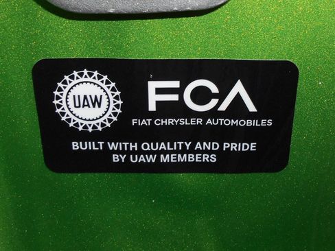 New 2025 Jeep Gladiator Sport image 39