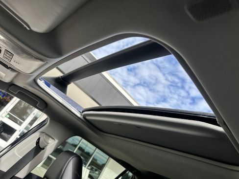 Used 2025 Toyota RAV4 Limited image 11