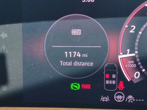 Used 2026 Volkswagen Tiguan SEL R-Line image 33