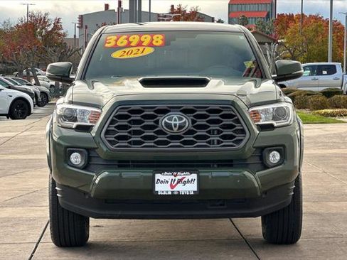 Certified 2021 Toyota Tacoma TRD Sport w/ Technology Package image 11
