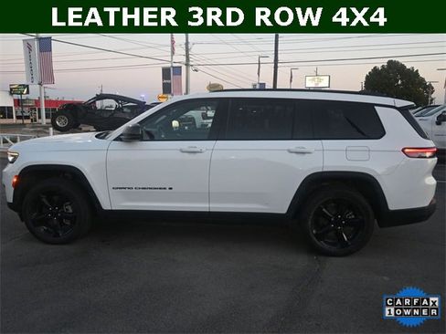 Used 2023 Jeep Grand Cherokee L Laredo image 7