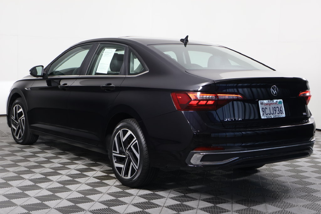 Used 2022 Volkswagen Jetta SEL FWD image 6