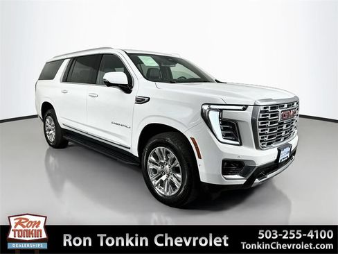 Used 2025 GMC Yukon XL Denali AWD/4WD image 1