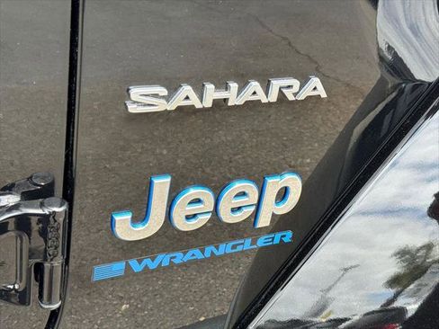 Certified 2023 Jeep Wrangler Unlimited Sahara AWD/4WD image 8