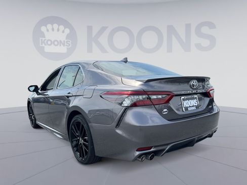 Used 2024 Toyota Camry XSE FWD image 4