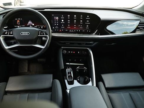 Certified 2025 Audi Q5 Premium Plus w/ Premium Plus AWD/4WD image 27