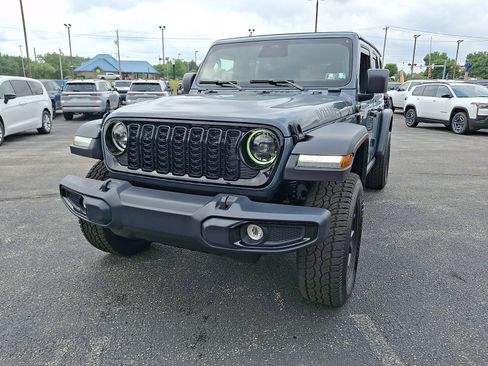 Used 2026 Jeep Wrangler Unlimited Sport AWD/4WD image 5
