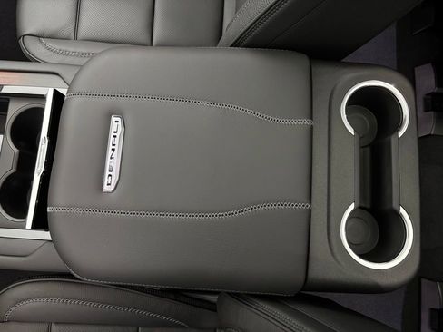 New 2026 GMC Yukon Denali w/ Sun & Power Step Package image 32