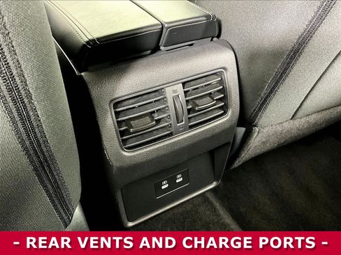 Certified 2025 Nissan Rogue SV FWD image 10