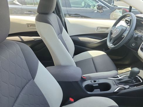 Used 2023 Toyota Corolla LE image 10