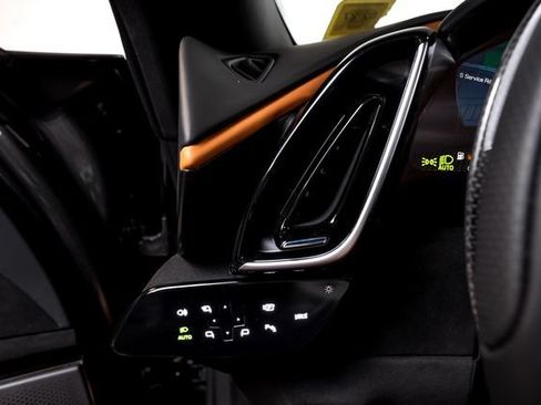 Used 2026 Ferrari Roma Spider RWD image 43