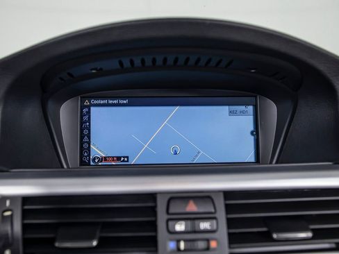 Used 2011 BMW 335i Convertible image 26