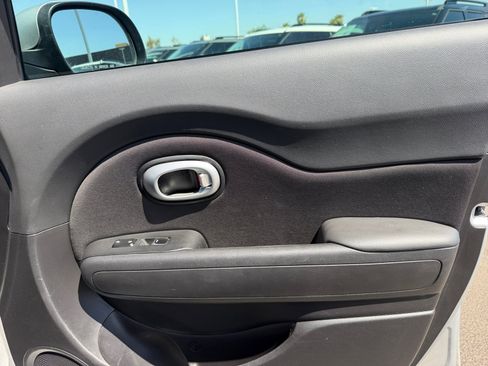Used 2019 Kia Soul FWD image 16